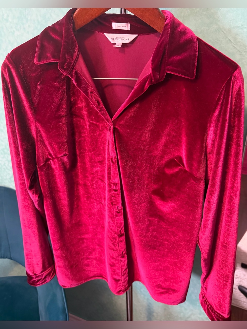 🪩💕Northern Reflections Tailored Velvet Blouse - Fuchsia